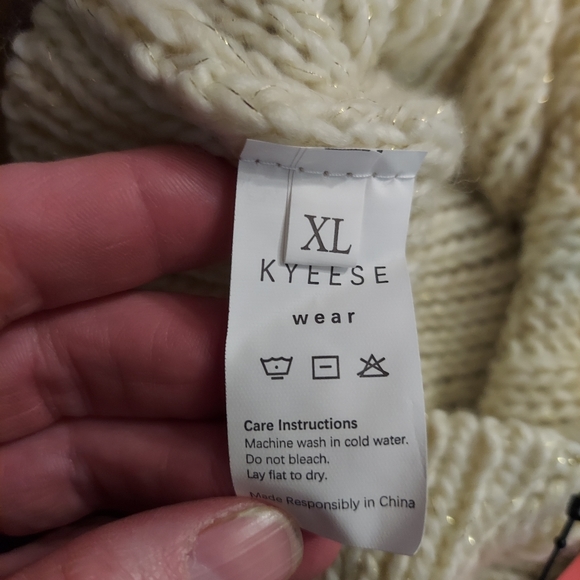 Kyeese Wear Turtleneck Cable Knit XL dog sweater - Picture 6 of 7